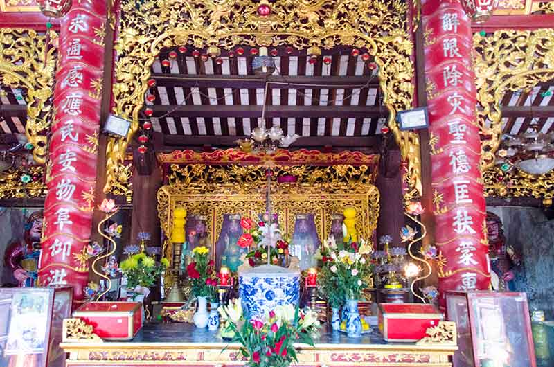 456 - Vietnam - Lao Cai - templo - interior